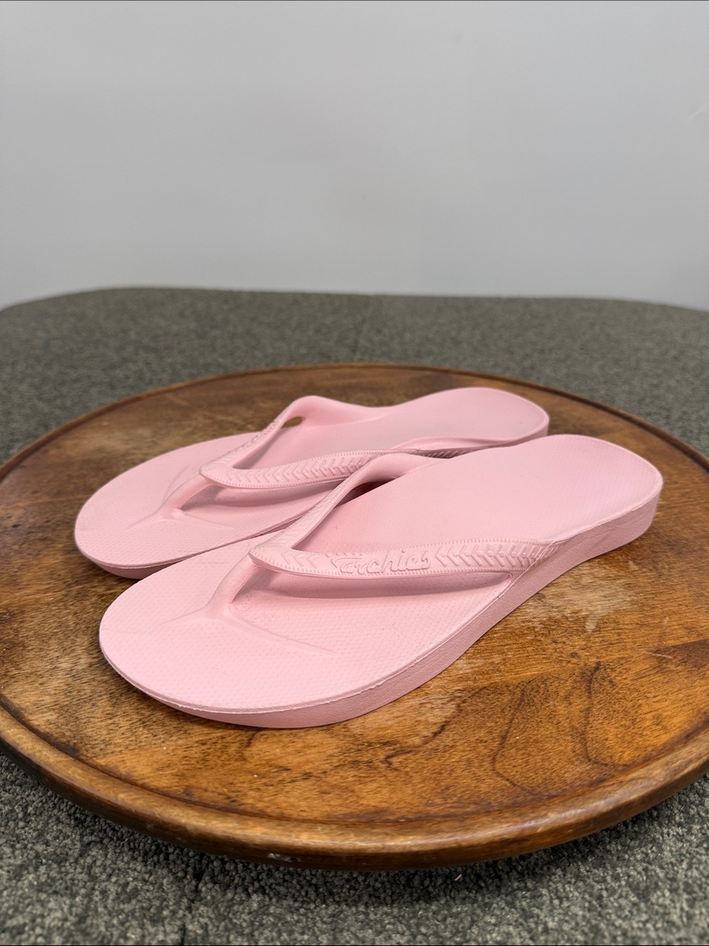 Archies Sandals Wm 9 Mens 8 Light Pink Foam Flip Flops Thong Support
